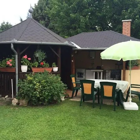 Apartament Gizella Haz *