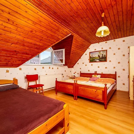 Gizella Haz Apartament