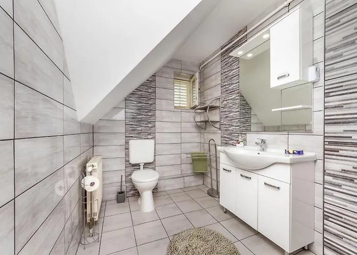 Gizella Haz Apartment *